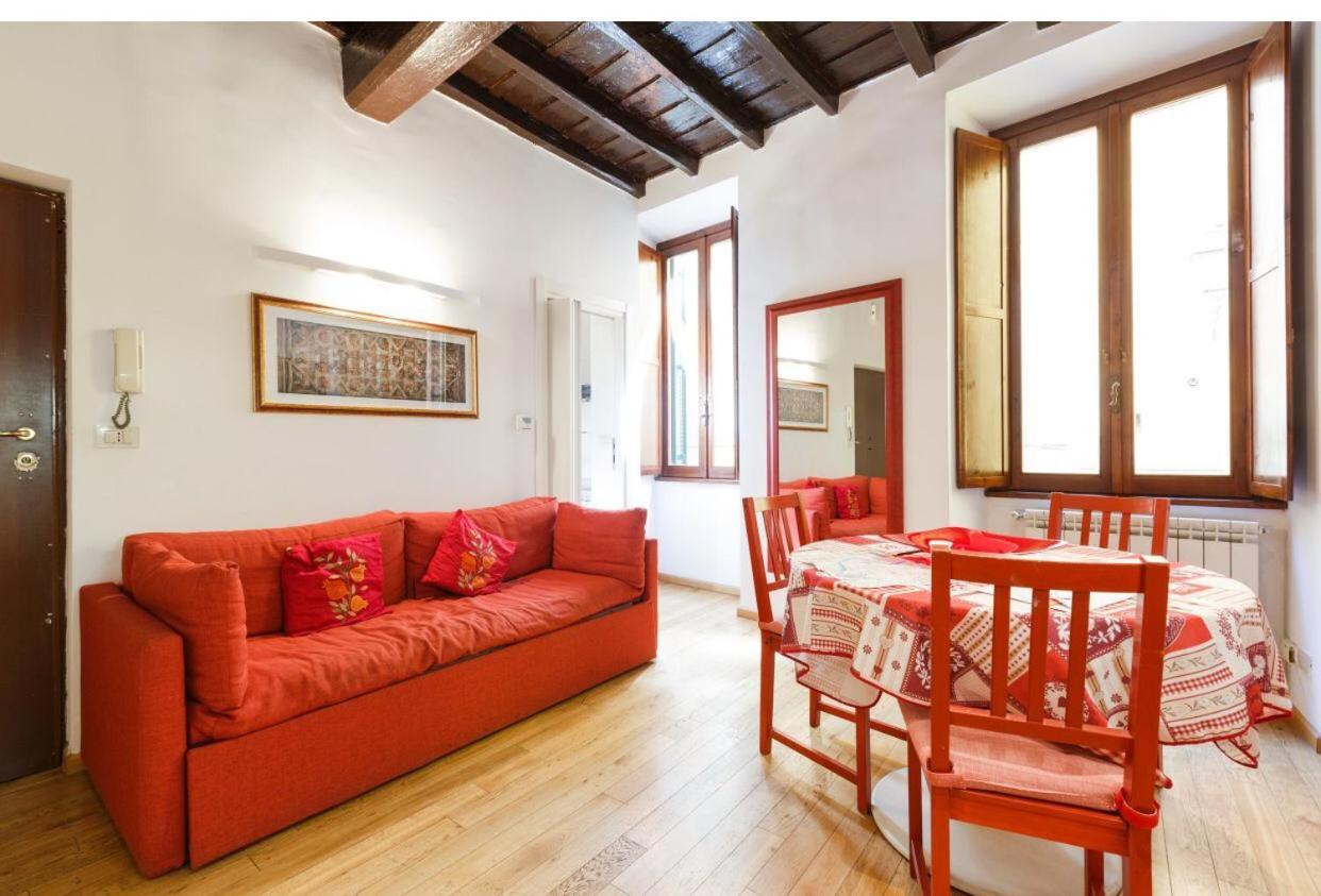 Piazza Navona Apartment โรม ภายนอก รูปภาพ